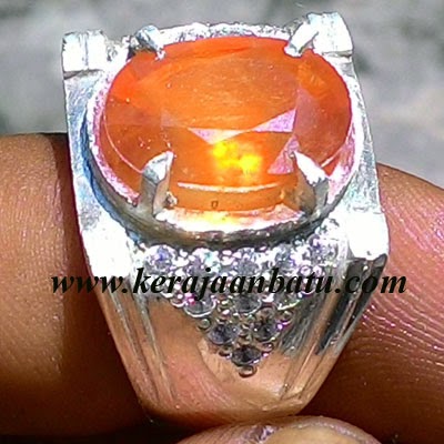 NATURAL YELLOW SAPPHIRE CORUNDUM KODE KB72