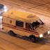 Ruso borracho robó ambulancia en calzones