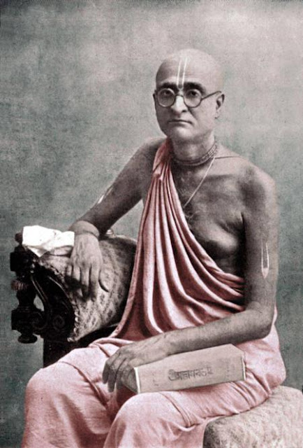 Srila Bhaktisiddhanta Saraswati Thakur