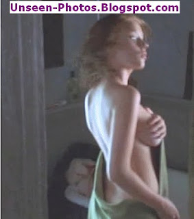 Scarlett Johansson Phone Pics on Scarlett Johansson Leaked Photos Video