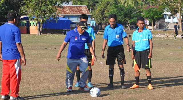 Camat Pasimasunggu Buka Porseni, Meriahkan HUT RI Ke 74