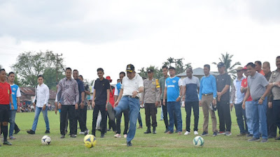 "Piala Dunia" Kuok, Dipadati Pemain - Pemain Tim Nas