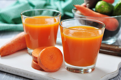 Natural juices to have a young and radiant skin