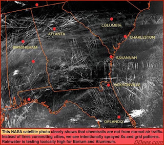 image satellite des trainées d'avions