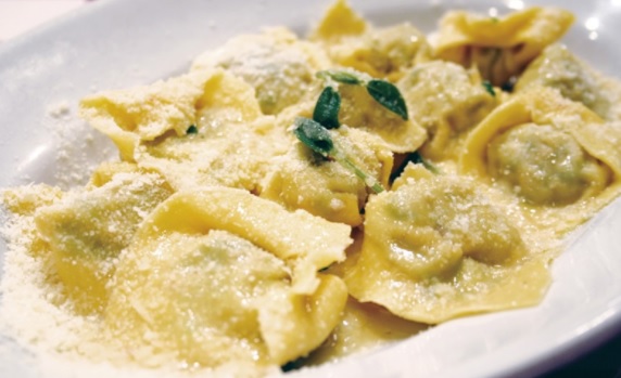 Italia Ricette: tortelli di patate e pancetta con burro e salvia