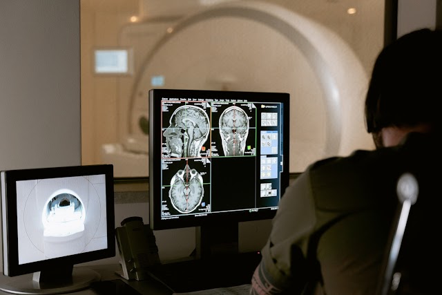 Medical imaging: CT Scan, Uses, Advantages and disadvantages