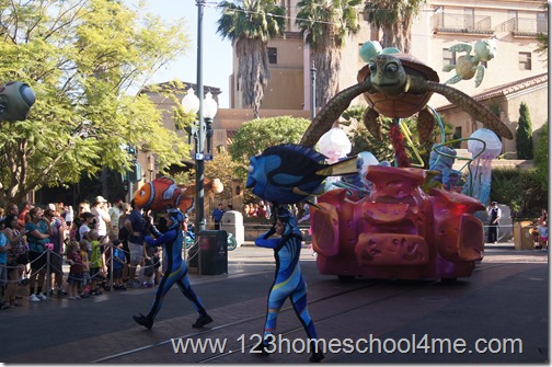 Pizar pals Parade in California