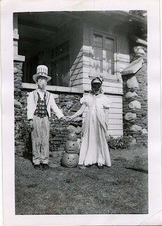 Scary Vintage Halloween Costumes