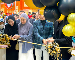 ASHijab And DHerbs Boutique Store Grand Opening And Ribbon Cutting Ceremony At Giant Hypermarket Kota Damansara