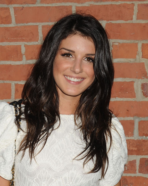 Canadian Actress Shenae Grimes Latest Photos Gallery