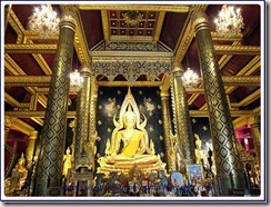 น้องโซเฟียไปไหว้พระพุทธชินราช น้องโซเฟียไปไหว้พระพุทธชินราช