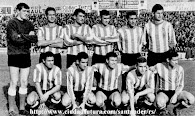 REAL SANTANDER S. D. - Santander, España - Temporada 1964-65 - Aracama, Salvador, Iglesias, Goñi, Jiménez y Raba; Julio Gento II, Antonio Gento III, Abel, Chapela e Isidro - SANTANDER 1 (Abel), PONTEVEDRA 1 (Neme) - 25/10/1964 - Liga de 2ª División, grupo Norte, jornada 7 - Santander, campo del Sardinero - El Santander fue 7º en la Liga, con Rafa Yunta y Alsúa II de entrenadores