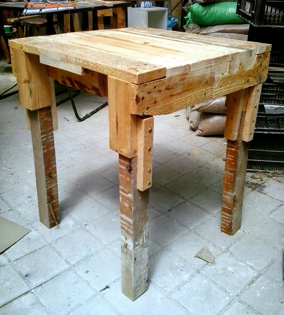 Resultado de imagen de como hacer patas de madera para muebles