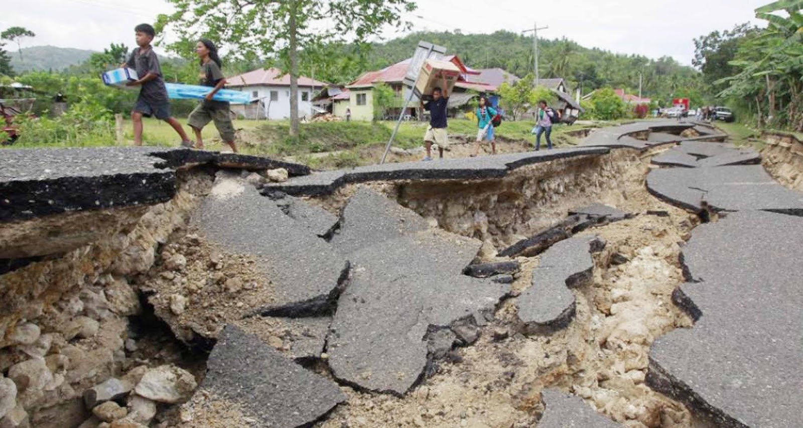 5 Bencana Alam Yang Selalu Terjadi Di Indonesia Setiap Tahun LEHUGAK
