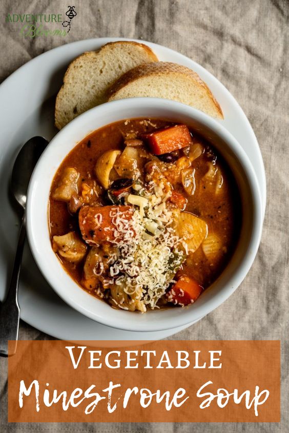 Delicious, vegetable-filled minestrone soup #minetrone #vegetables #vegan | AdventureBlooms