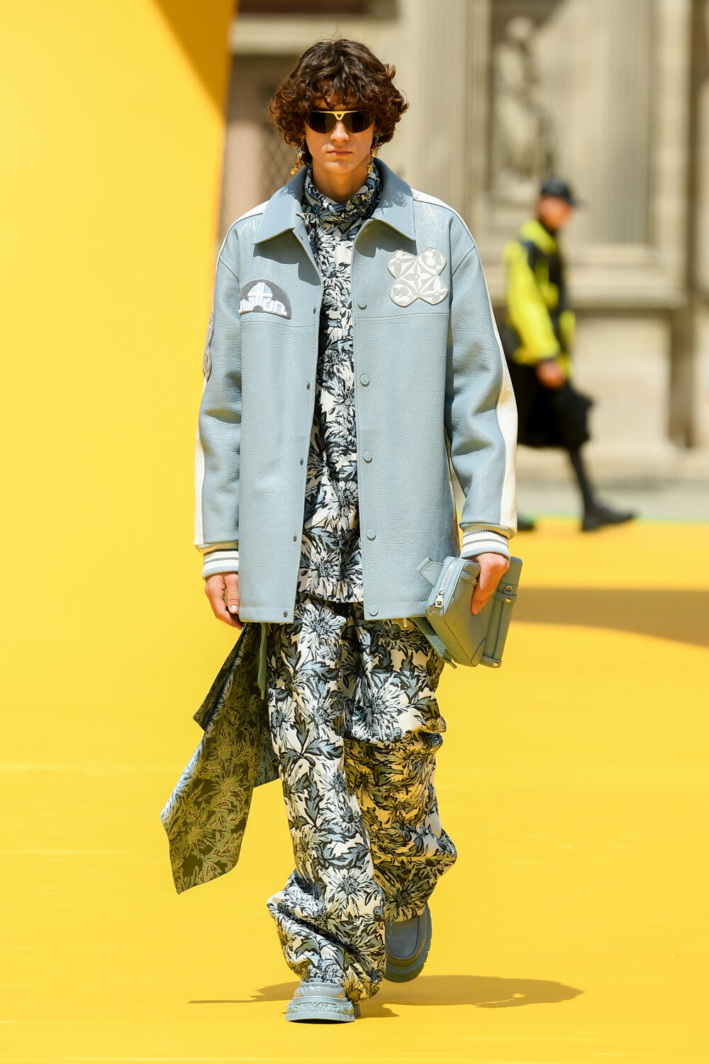 Artesanía y estilo callejero: así es lo nuevo de Louis Vuitton