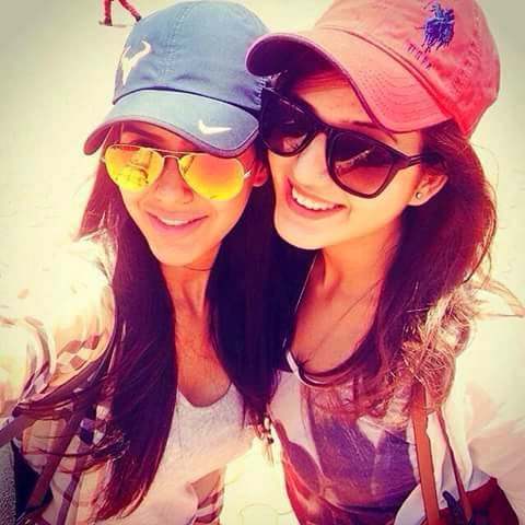 Beautiful Punjabi Girls Selfy