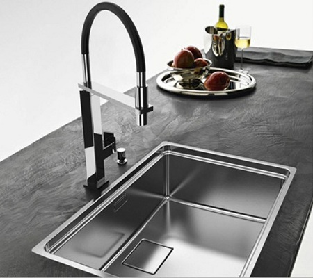 stainless-steel-kitchen-sink