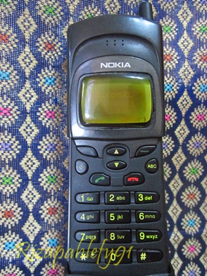 Semua Tentang Handphone Jadul: Hp Jadul Nokia Pisang 8110