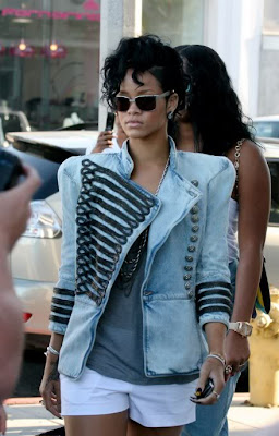 Rihanna Fenty Pics