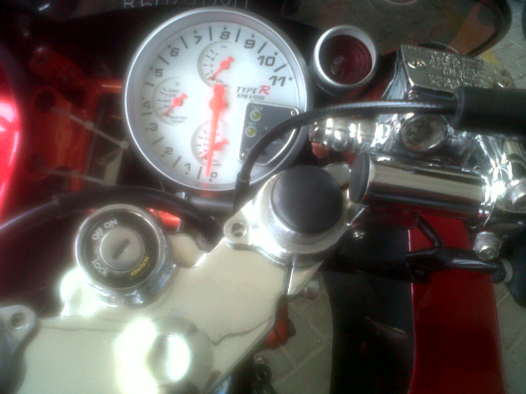 stang jepit + tachometer autogauge ninja R title=