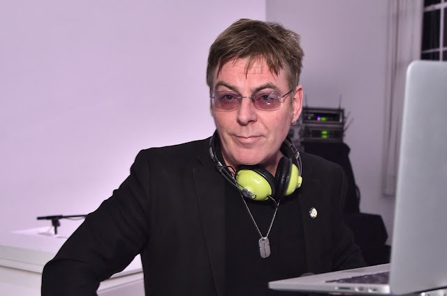  Remembering Andy Rourke : Celebrating the Musical Legacy of The Smiths' Legendary Bassist