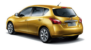 2012 Nissan Tiida Wallpapers