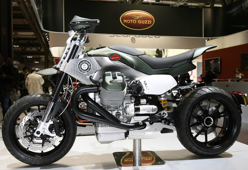 Moto Guzzi V12 Strada Concept Bike