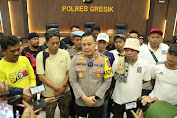 PNSSI Kunjungi Polres Gresik Sampaikan Permohonan Maaf Atas Kericuhan di Stadion Gelora Joko Samudro
