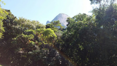 Serra dos Órgãos vista ao longe