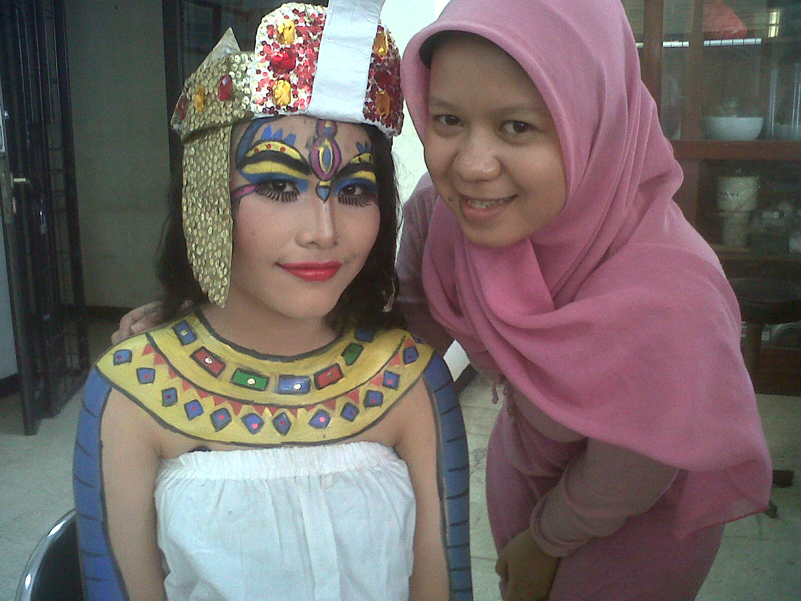 Contoh Tata Rias Wajah Tata Rias Fantasi Cleopatra Contoh Tata Rias Wajah Tata Rias Fantasi Cleopatra