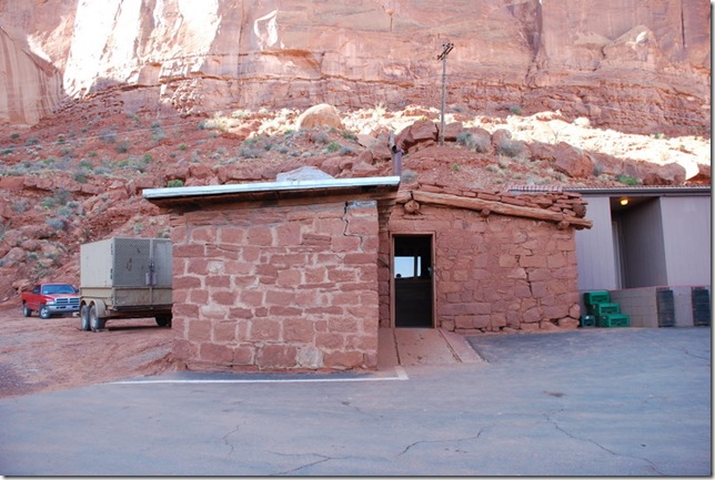 10-29-11 A Gouldings Area of Monument Valley 052