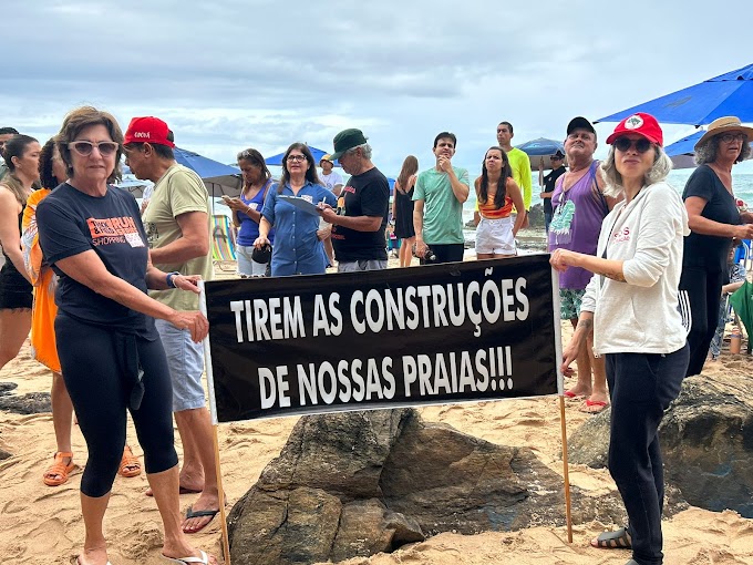 Ato público contra edificações na Praia do Buracão