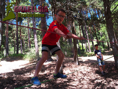 Campamento de verano en la naturaleza