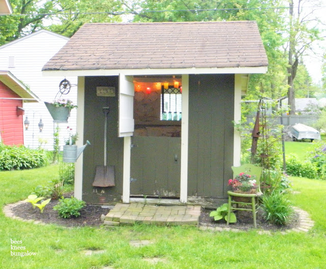 Bees Knees Bungalow}: Linda's House: The Potting Shed
