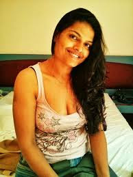 Aunty photos with full picture with her age, height, weight, bra size and full body measurements