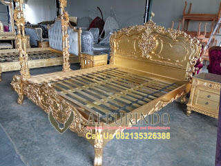 jual mebel klasik-mebel klasik-mebel jati-tempat tidur klasik ukir jati mewah gold king size