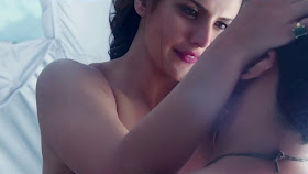 Sexy With Romance Picture Zareen Khan In Aksar 2 Movie