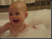 2008-12-11 BATHTIME IN THE JACUZZI TUB (9)