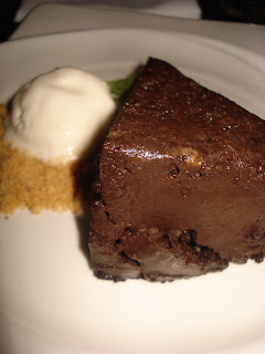 premio bcg f1 hotel flourless chocolate cake