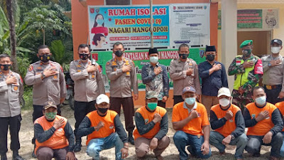 Kunjungi Pospam Satgas Terpadu Covid-19 di Agam, Kabid Humas: Bersama Menjaga Keselamatan Masyarakat 
