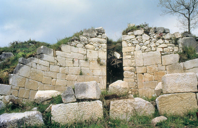 Φρούριο Καλύβας