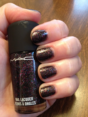 M.A.C, MAC, M.A.C Glamour Daze, M.A.C nail polish, M.A.C nail lacquer, M.A.C In The Limelight, M.A.C Everything That Glitters, nail, nails, nail polish, polish, lacquer, nail lacquer, mani, manicure, swatches, nail polish swatches