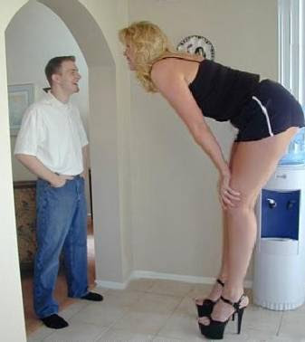 World tallest woman picture 