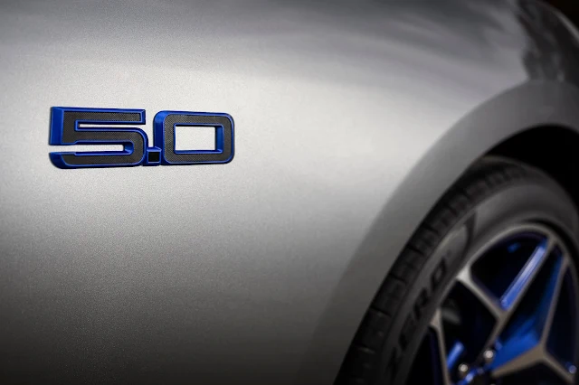 Ford Mustang GT/CS 2024 / AutosMk