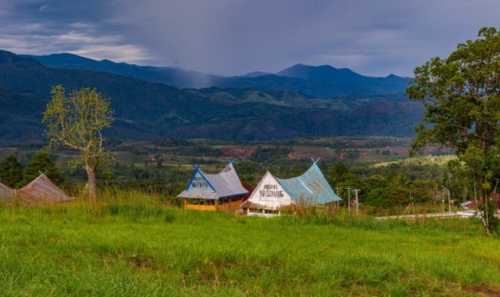 Bukit Tor Simago-Mago