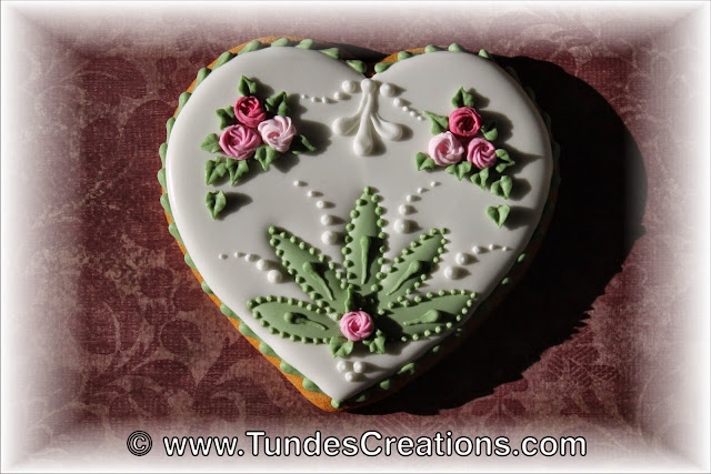 Gingerbread heart cookie by Tunde Dugantsi