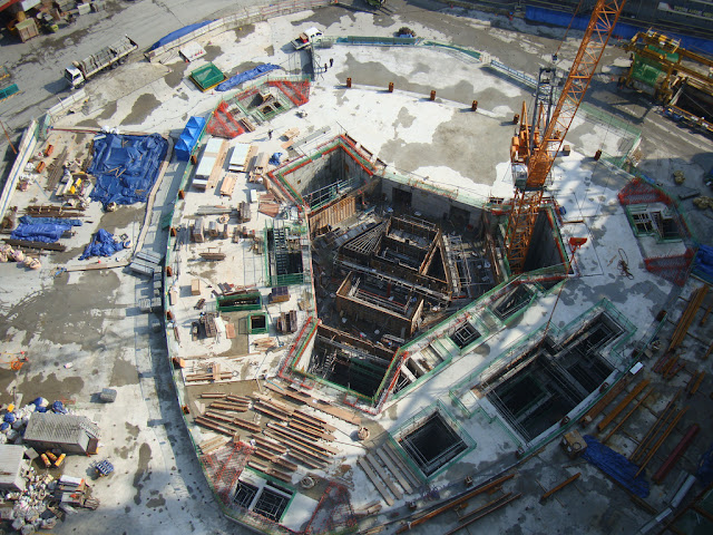 Picture of the Lotte Town Tower foundations