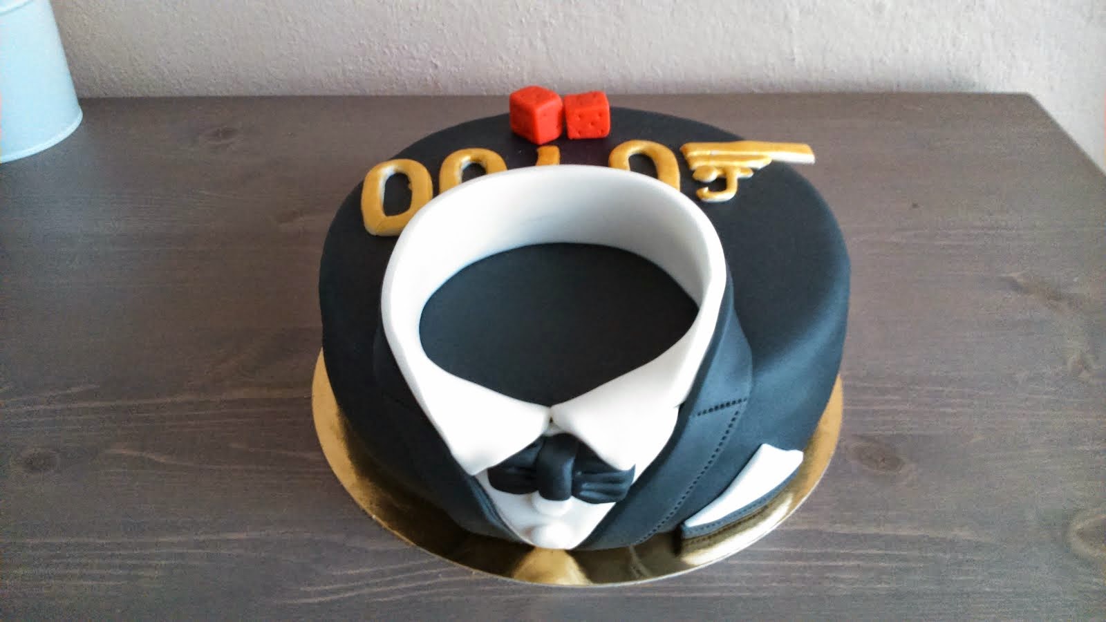 Torta James Bond