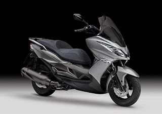 Kawasaki J300 2014, el scooter de Kawasaki